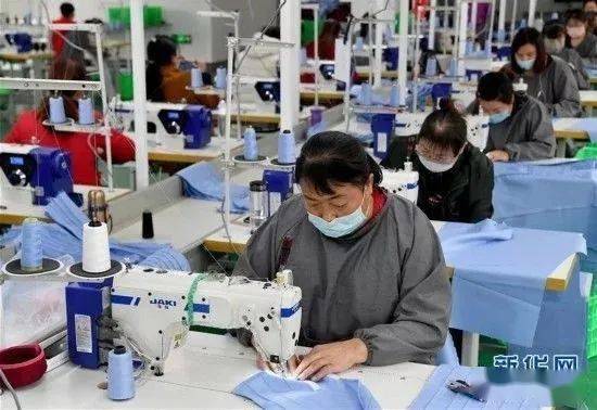 社區(qū)工廠 耀州搬遷群眾的安居樂業(yè)新篇章——攝影擴印服務賦能鄉(xiāng)村振興